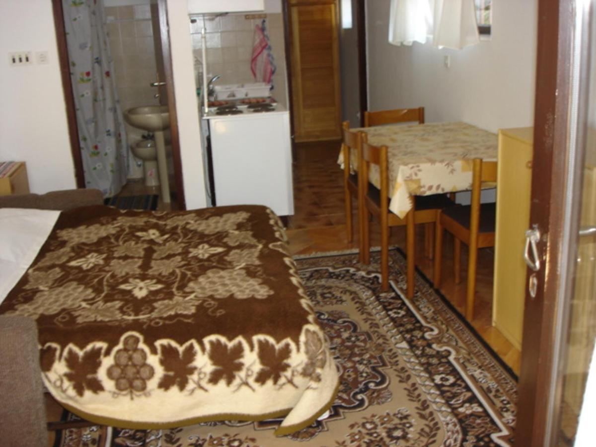 Apartments Vjera Krk Town Zimmer foto